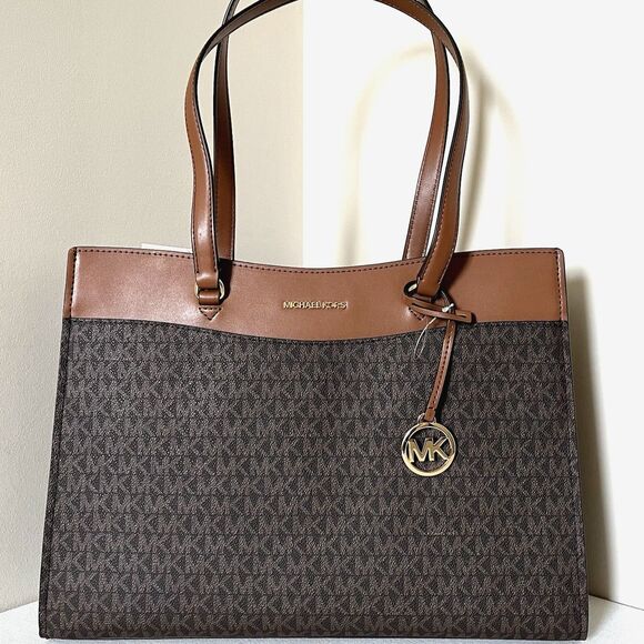 New Michael Kors Jet Set Travel Large Signature Logo Pocket Tote Brown Multi - Picture 1 of 7
